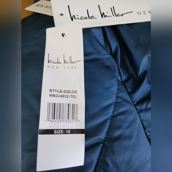 NWT Nicole Miller New York Cropped Puffer Jacker Metallic Blue Varioys Sizes - Picture 4 of 15